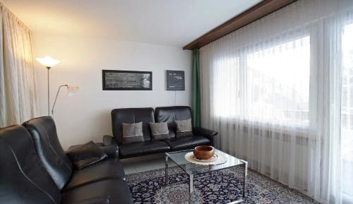 Deluxe Studio