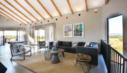 Zebu Lodge - Sleeps 16