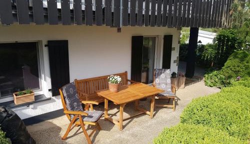 Apartment with Garden View
