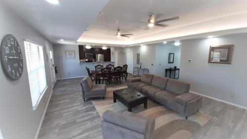 Single Room with Private Bathroom