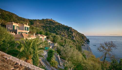 Villa - Beach Front