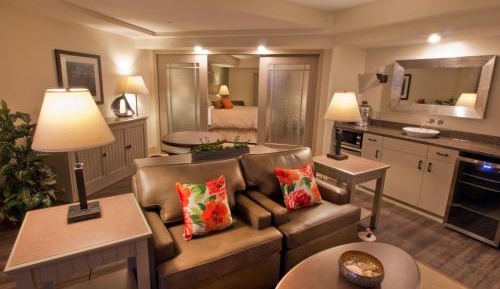 Admiral Suite