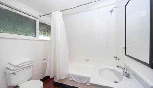 Basic Triple Room