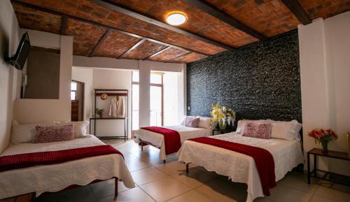 Triple Room with City View