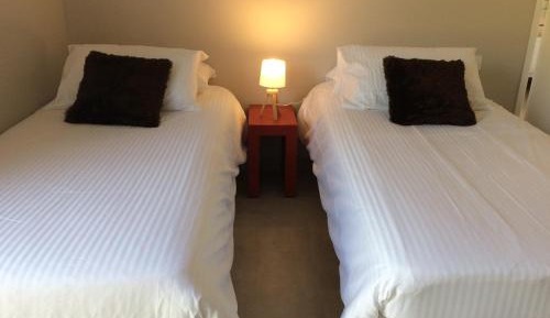 Apartment with Pool View 