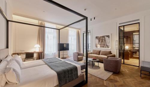  Junior Suite with Spa Access