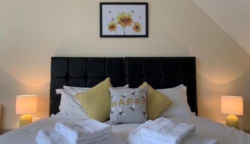 Family Room (2 Adults + 1 Child)