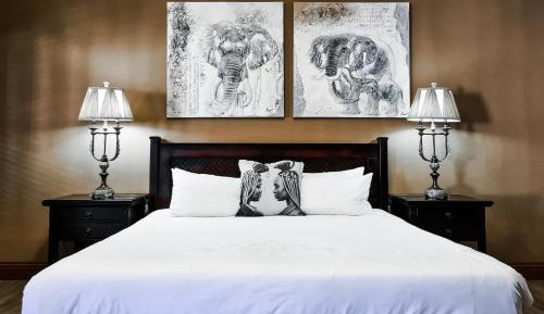 Deluxe King Room