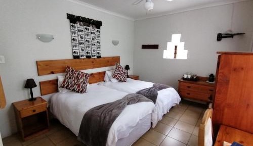 Twin Room with Pool View