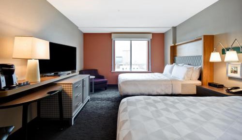 Queen Suite with Two Queen Beds