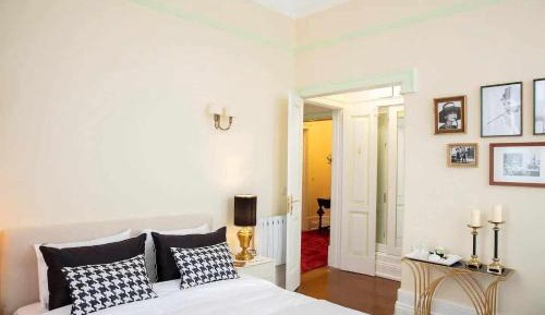 Deluxe Double Room with Balcony and Sea View