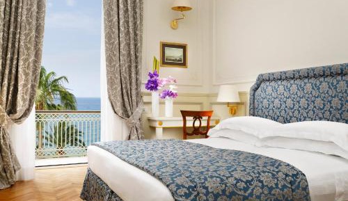 Standard Triple Room with Sea View