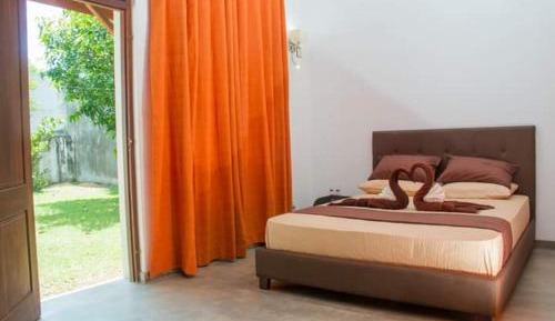 Deluxe Double Room (2 Adults + 1 Child)