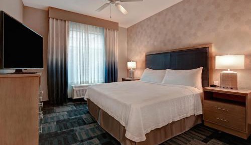 King Suite - Hearing Access/Non-Smoking