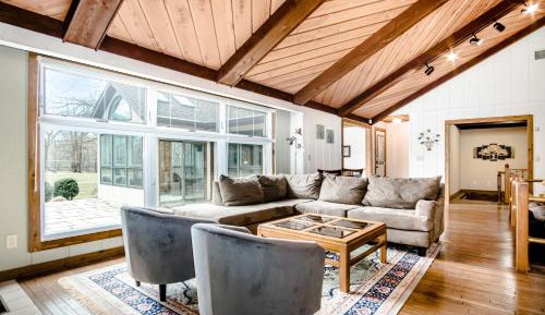 Four bedroom holiday home 