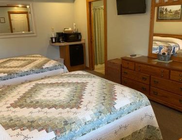 Standard Queen Room