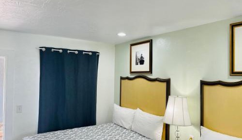 Deluxe Double Room with Shower