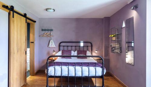 Deluxe Double Room with Shower