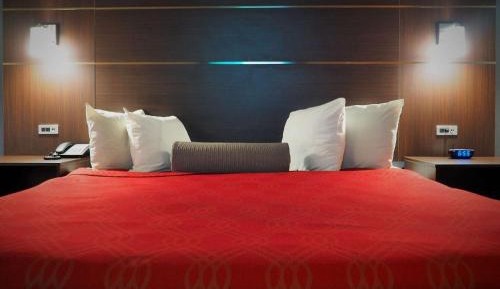 King Room - Non-Smoking