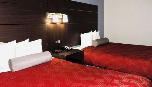 Queen Room with Two Queen Beds - Non-Smoking