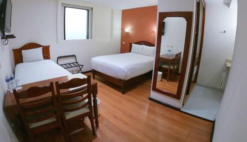 1 Double bed and 1 Single Bed - Non Smoking