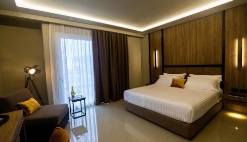 Deluxe Double Room with Balcony and Sea View