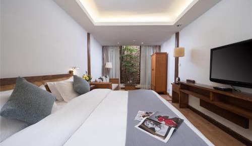 Deluxe Double Room with Garden