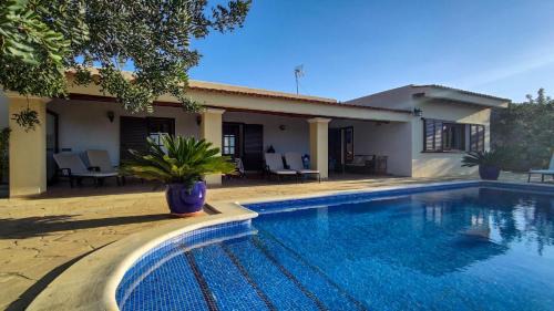 Villa with Sea View