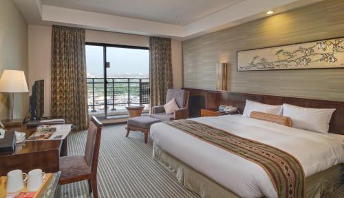 Deluxe Double or Twin Room