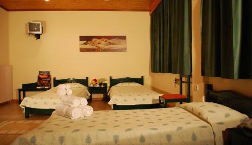 Classic Quadruple Room