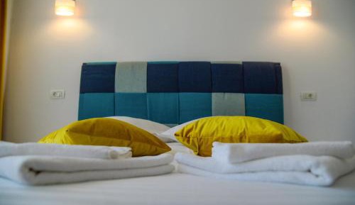 Quadruple Room with Private Bathroom