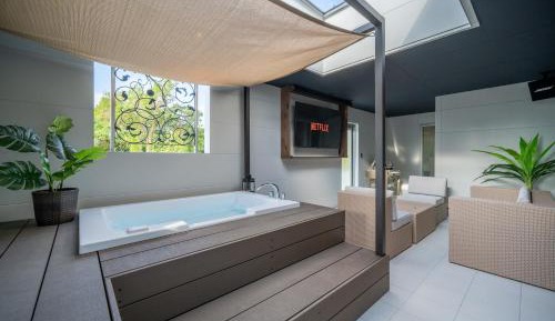 One-Bedroom Villa