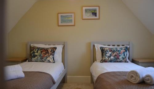 Cottage with Garden View