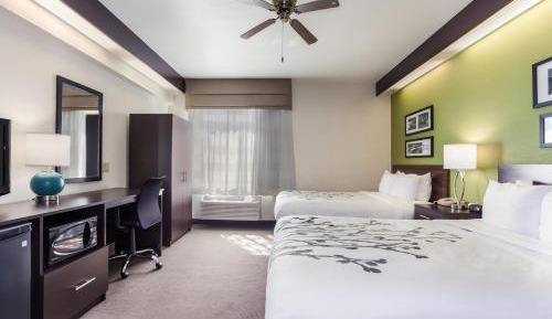 Queen Room with Two Queen Beds - Non-Smoking