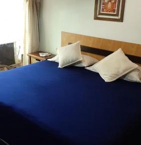 Apartment with Pool View 