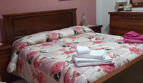 Double Room with Shared Bathroom