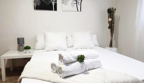 Single Room with Private Bathroom
