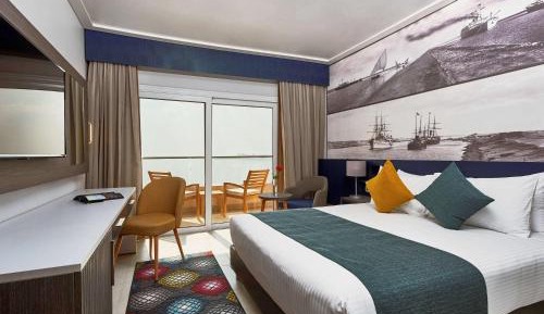Superior Double Room with Balcony and Garden View
