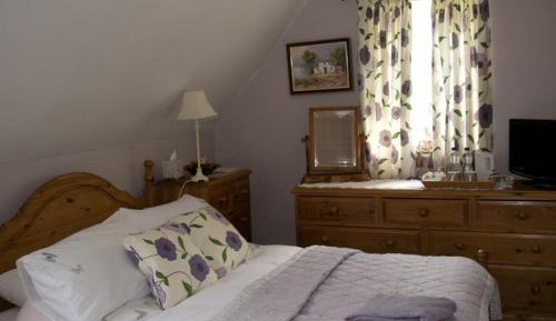 Standard Double Room with Shared Bathroom