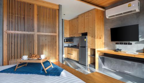 Studio Apartment
