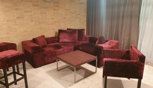 One-Bedroom Apartment with Terrace