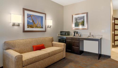 King Suite - Accessible/Non-Smoking