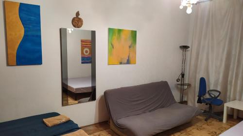 Apartment With Shared Bathroom