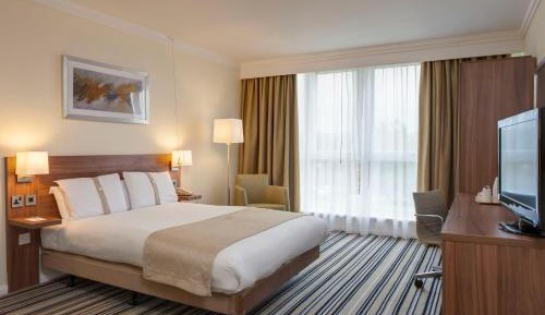 1 Double Standard Accessible Ground Floor