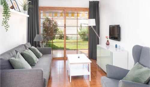 Standard One-Bedroom Apartment (4 Adults)