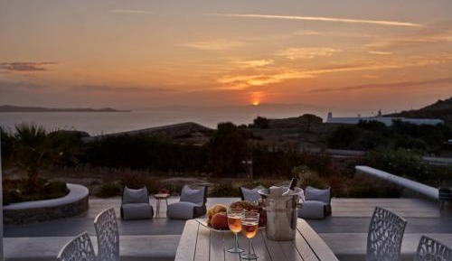 Paradisia Sunset Villa with Private Pool