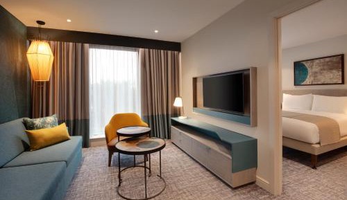 One-Bedroom King Suite