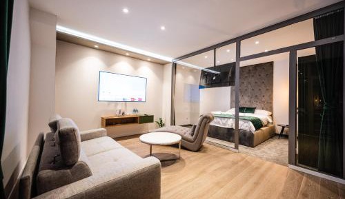 Apartment with Balcony