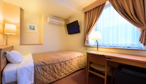 Single Room with Bathroom - Smoking