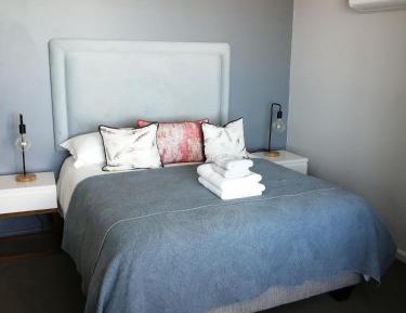 Deluxe Double Room with Balcony and Sea View